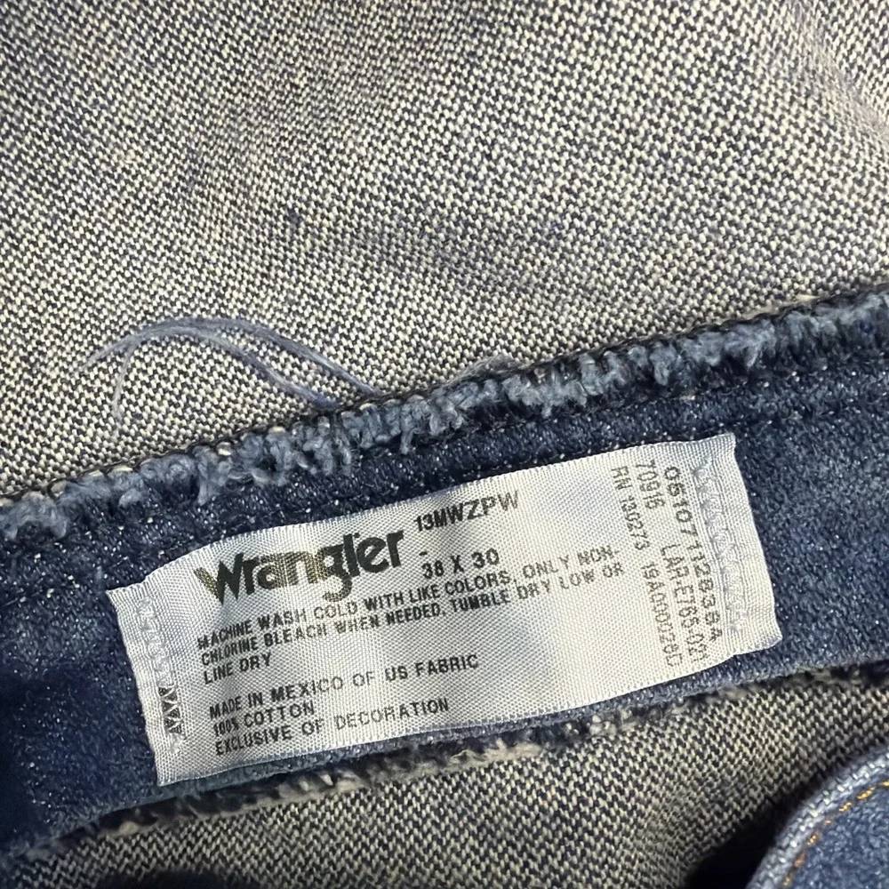 Wrangler 13MWZ Cowboy Cut Jeans Mens 38x30 Blue Denim Western Workwear VTG USA